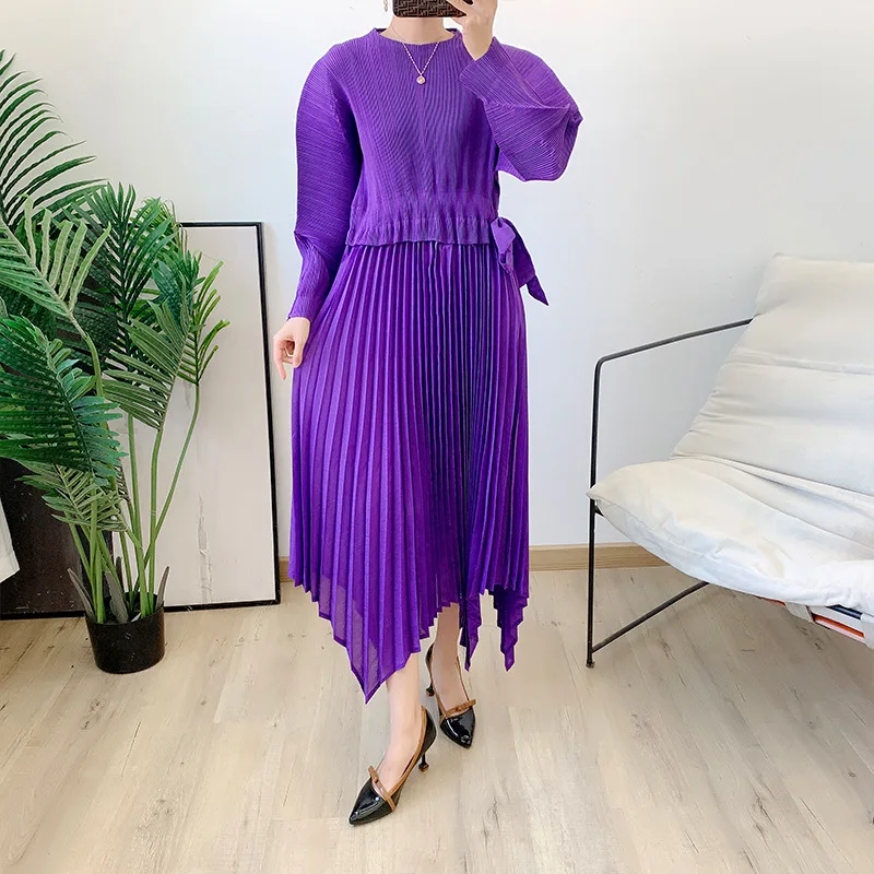 

Long Sleeved Dress For Women 45-75kg 2022 Autumn Round Neck Solid Colour Stretch Miyake Pleated Irregular Dresses Over The Knees