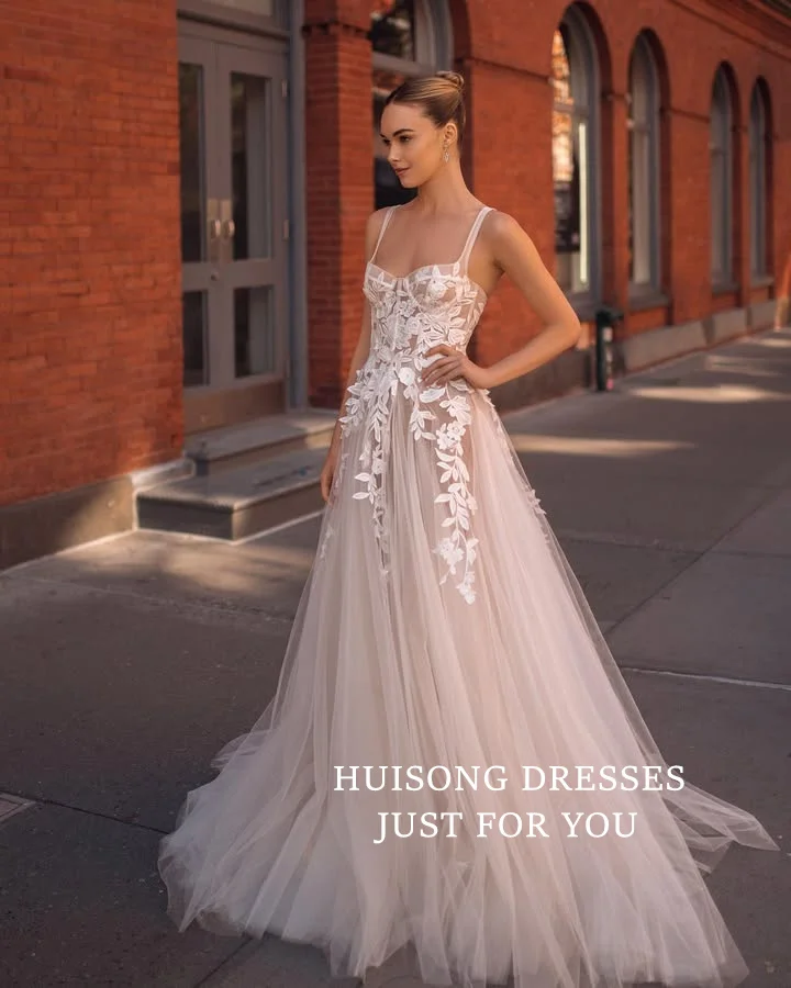 

HUISONG Customized Boho Lace Appliques Wedding Dresses Sweetheart Spaghetti Straps Sleeveless A-Line Beach Bridal Gown vestidos
