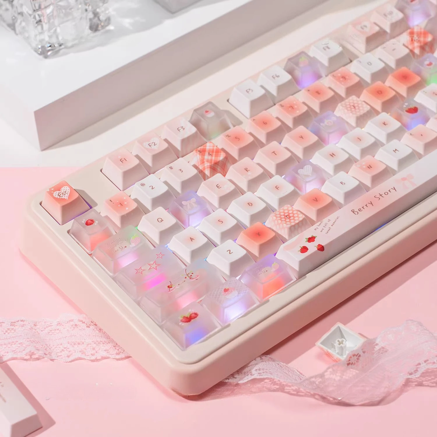 

MAIMOOO Berry Story Keycap Cherry Profile PBT+PC Custom Pink Cute Strawberry Keycaps for 68/75/87/108 Mechanical Keyboard Gifts