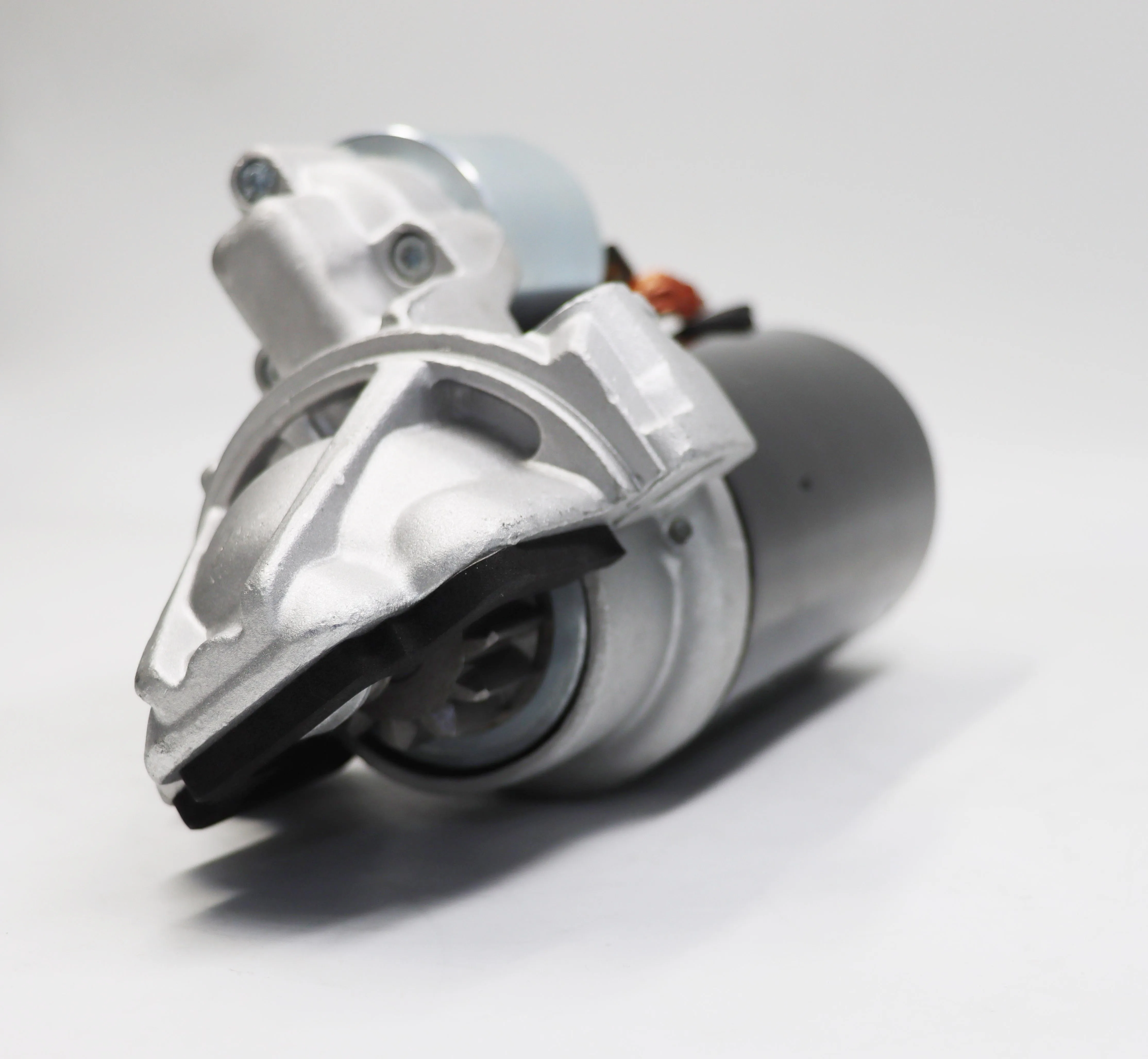 

Starter Motor Compatible With CITROufffdN FORD PEUGEOT Replaces 9678690180 1740948 1745176 2033120 2329679 12V 2.5kw 12T