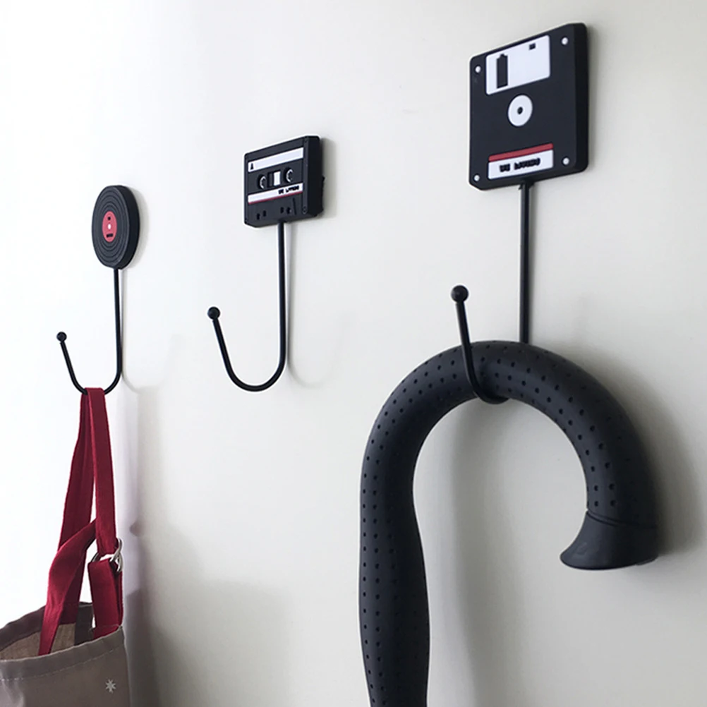 

3pcs Vinyl Record Hooks Retro Wall Mount Home Decor Key Hangers Metal Wall Storage Cassette Tape Disk Shape Bathroom