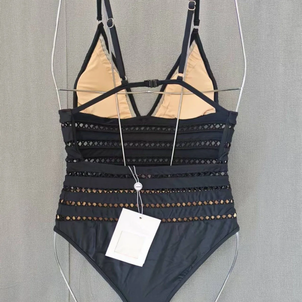 Damen-Badeanzug, einfarbig, schwarz, schmale Passform, V-Ausschnitt, einteiliger Badeanzug, Strandstil, Sommer-Badebekleidung