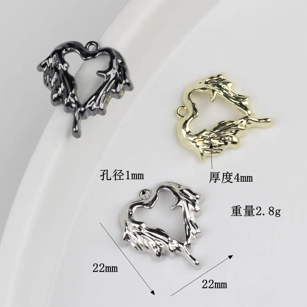 6 قطعة/الوحدة 22*22 مللي متر سبائك الزنك على شكل قلب الجناح قلادة جالبة للحظ عقد دي اي واي سوار أقراط ملحقاتها