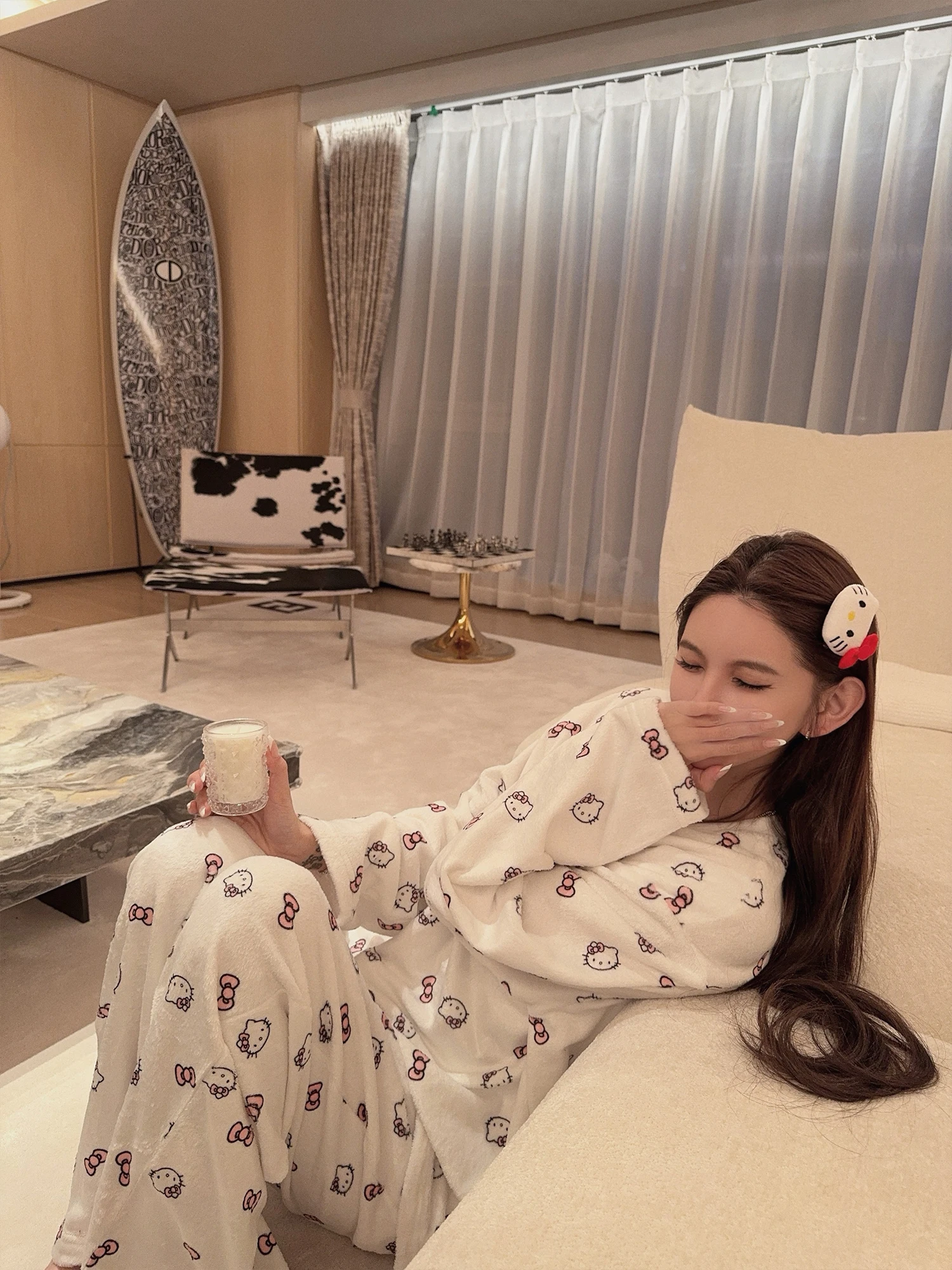 

Женский домашний костюм Zhaochencen с мультяшным принтом, из флиса, теплый, из двух предметов, для повседневной носки...