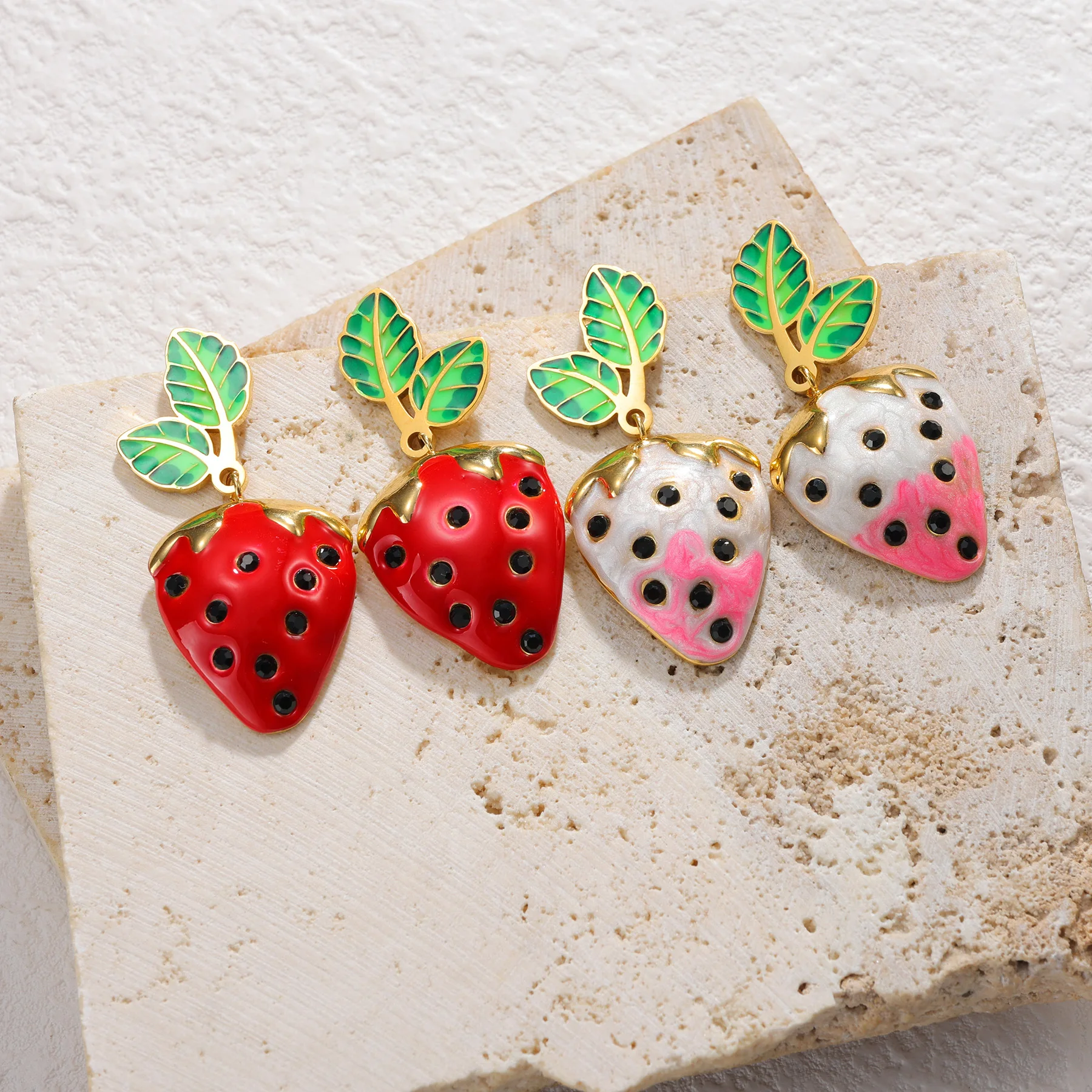 Kissmoon Fashion Stainless Steel Gold Color Sweet Cute Strawberry Earrings for Women Brithday Party Jewelry Accessories Gifts
