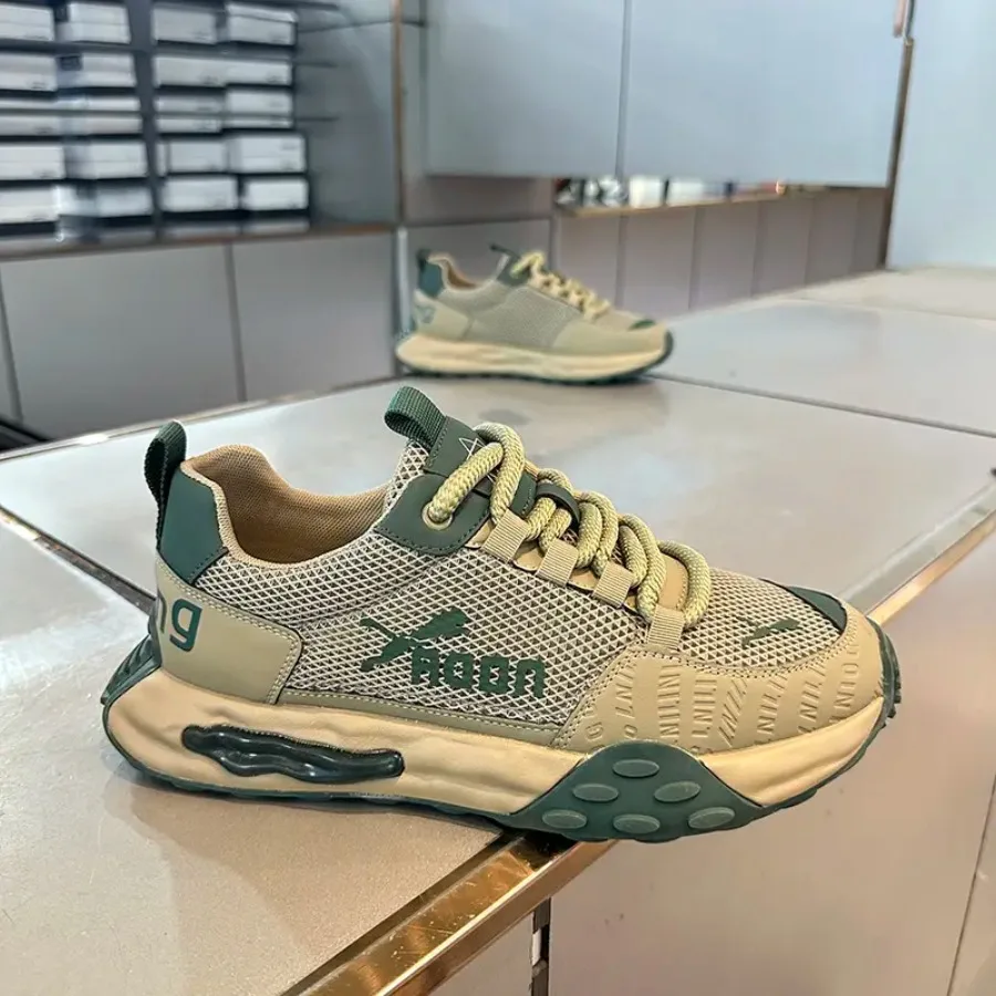 

Men's Low-Top Sneakers Suitable for Casual and Outdoor Wear - Lightweight Cushioned Sole Round Toe Sneakers with PVC Sole for G
