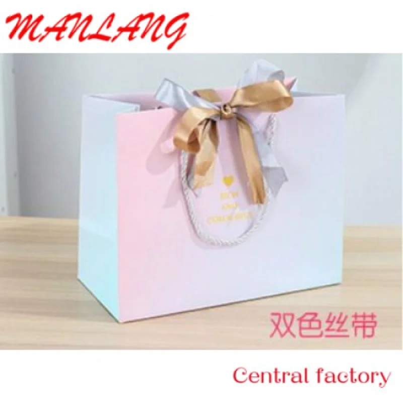 Custom  Ins fashion style gradient color gift bag spot handbag customized your own logo packaging paper gift bag