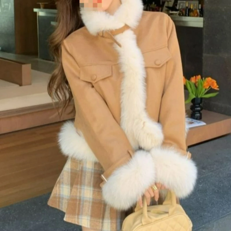 

Korean Style Version New Fur One-piece High-neck Short Jacket 2026 Autumn/Winter Retro Fur Warm Outerwear with Fox Fur Patchwork