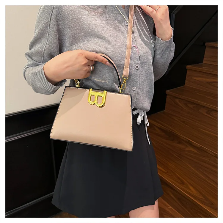 

2025 New Women's Handbags - Structured Tote/Shoulder Bag for Office Lady, Multi-Color Luxury Designer Purse