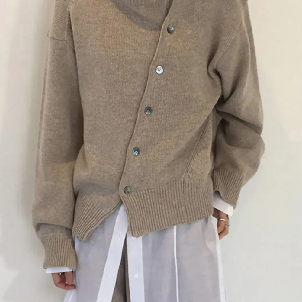 

Женский осенне-зимний вязаный кардиган в корейском стиле с круглым вырезом, нерегулярный дизайн, ленивый ветровой свитер, куртка с наклонной пряжкой