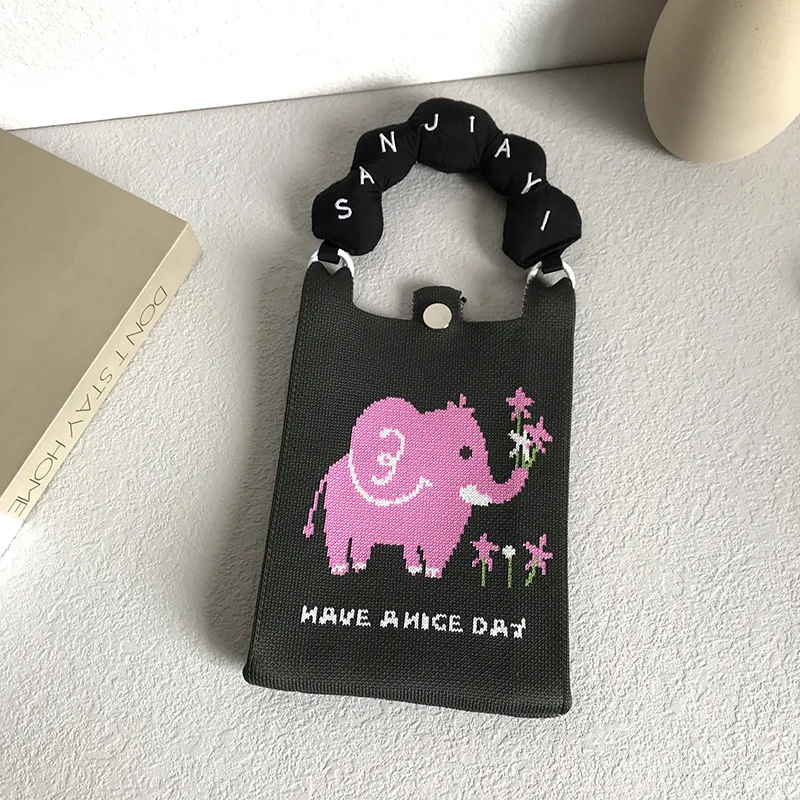 New Niche Design Cute Cartoon Mini Knitted Mobile Phone Bag Versatile Compact Portable Commuting Crossbody Small Square Bag