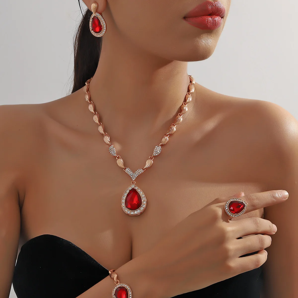 Rose Gold Teardrop Red Crystal Jewelry Set 4Pcs Women Water Drop Rhinestone Necklace Drop Earrings Ring Bracelet Bridal Wedding