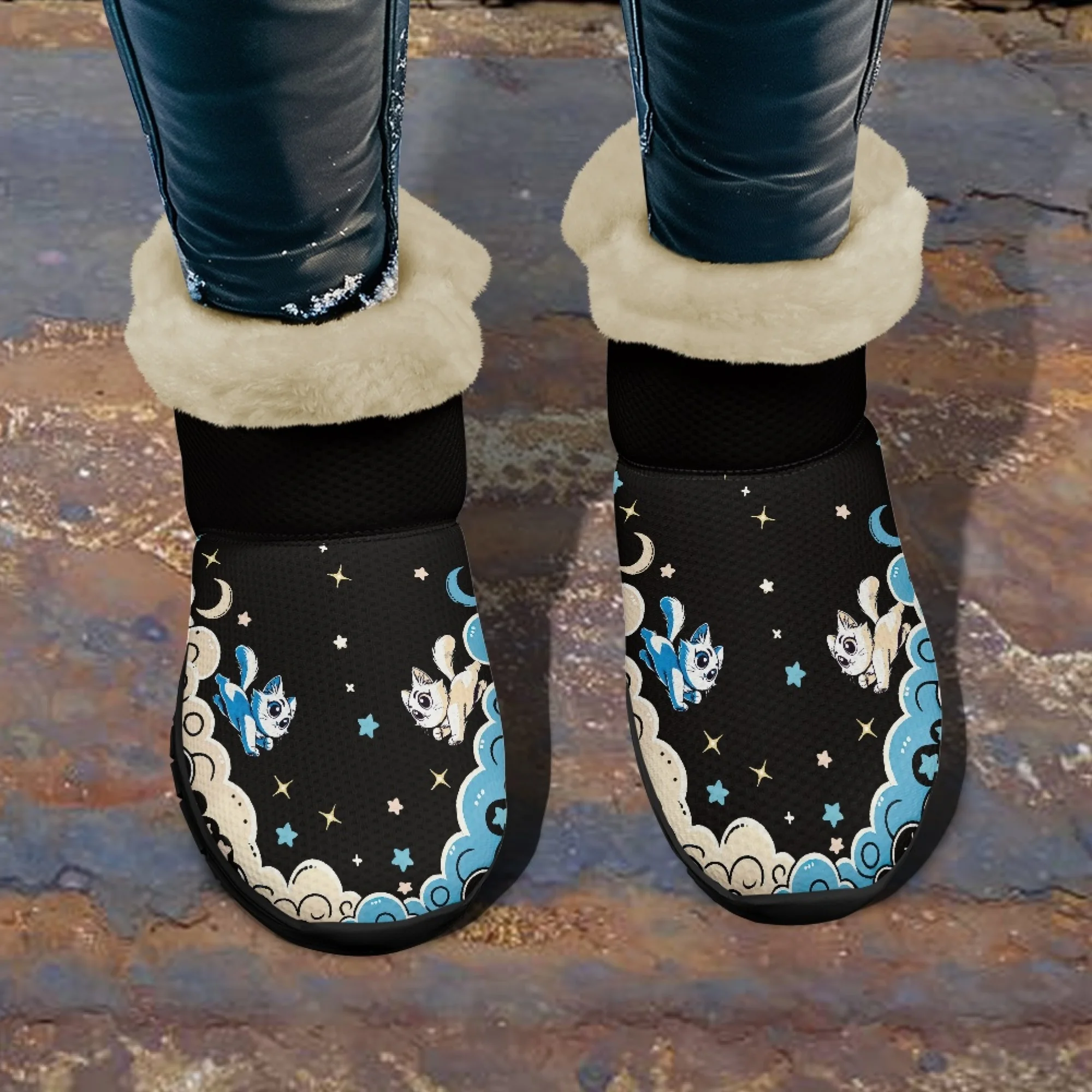 

INSTANTARTS теплые зимние ботинки, женские зимние милые туфли с мультяшным котом, звездное небо и облачным принтом, мягкие короткие плюшевые удобные черные туфли