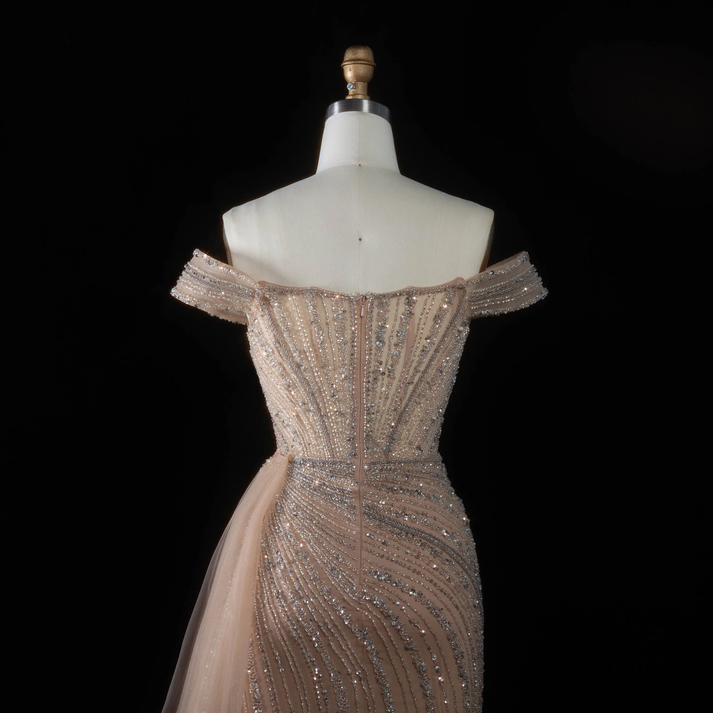 Sharon Said Luxuriöses Rosa Abendkleid, Schulterfrei, Herzausschnitt, Kristallperlen, Meerjungfrauen-Schnitt, Seitlicher Tüll, Formelle Partykleider SS005 Maßanfertigung – Detail 26