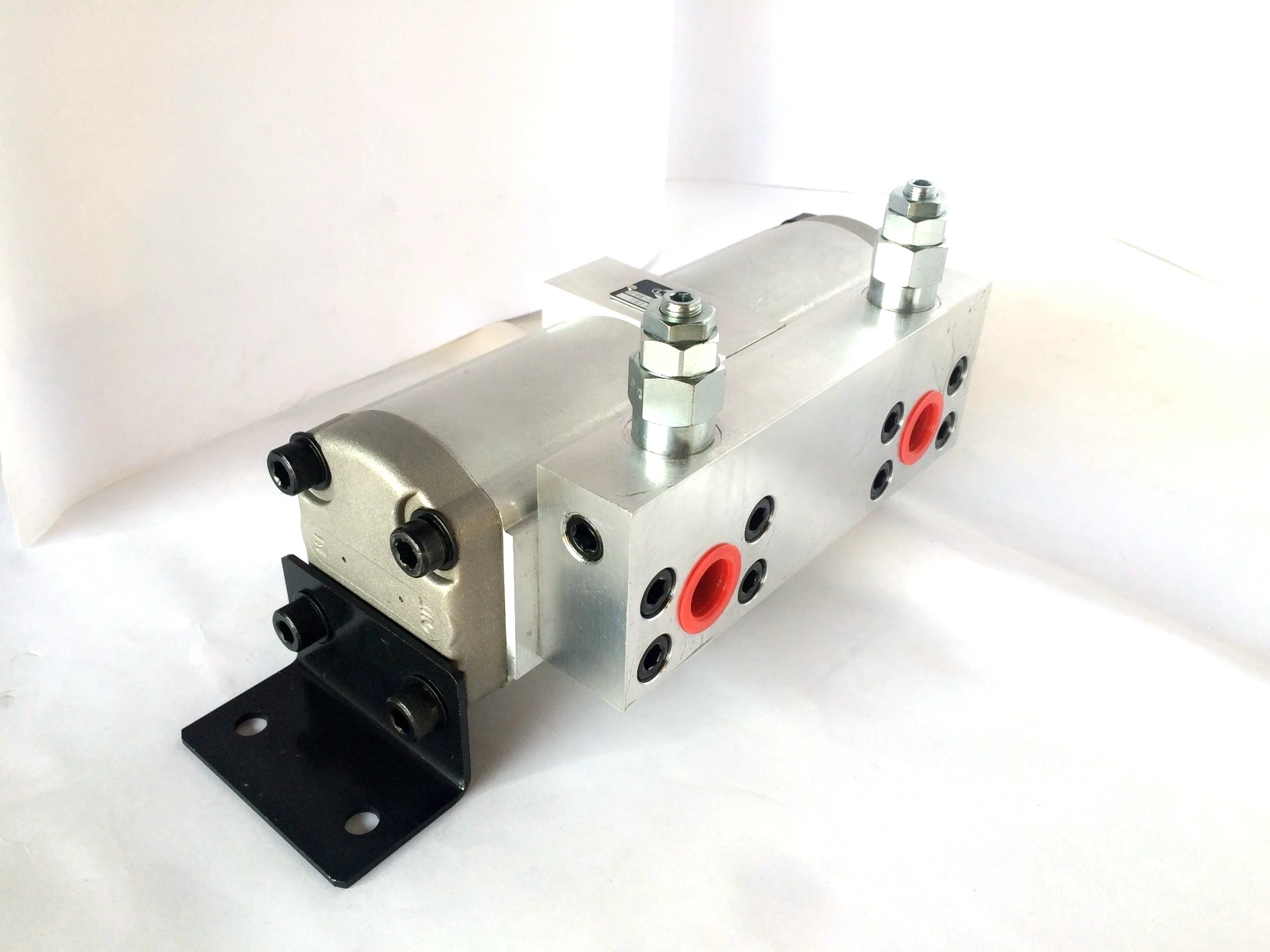 Précision LCH dans les deurs de synchronisation de débit hydraulique