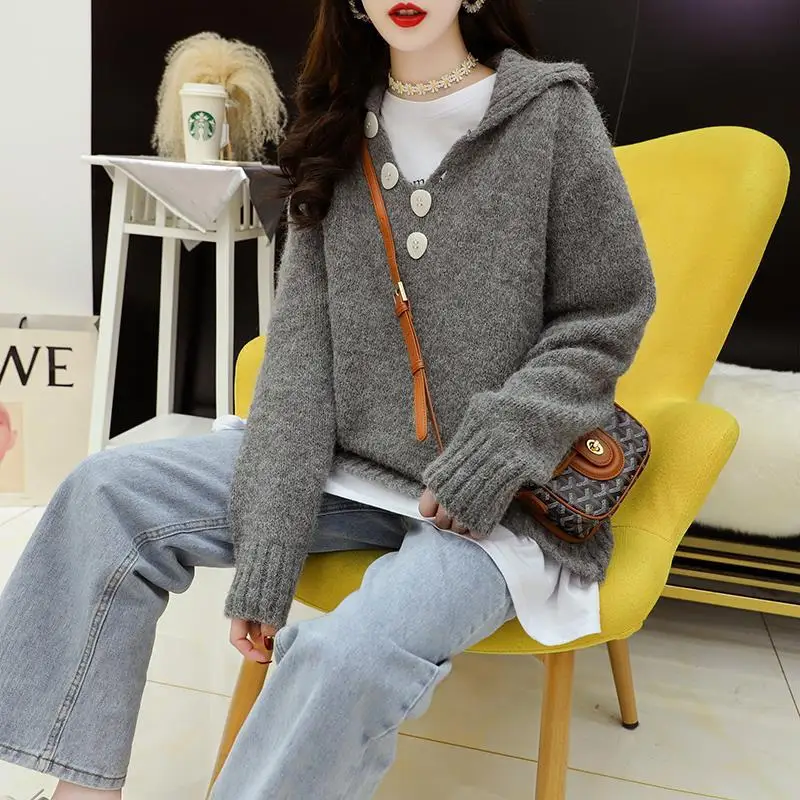 

2023 Autumn and Winter Women's Fashion Loose and Lazy Sweater Versatile Retro Comfortable Solid Color Versatile Warm Casual Top