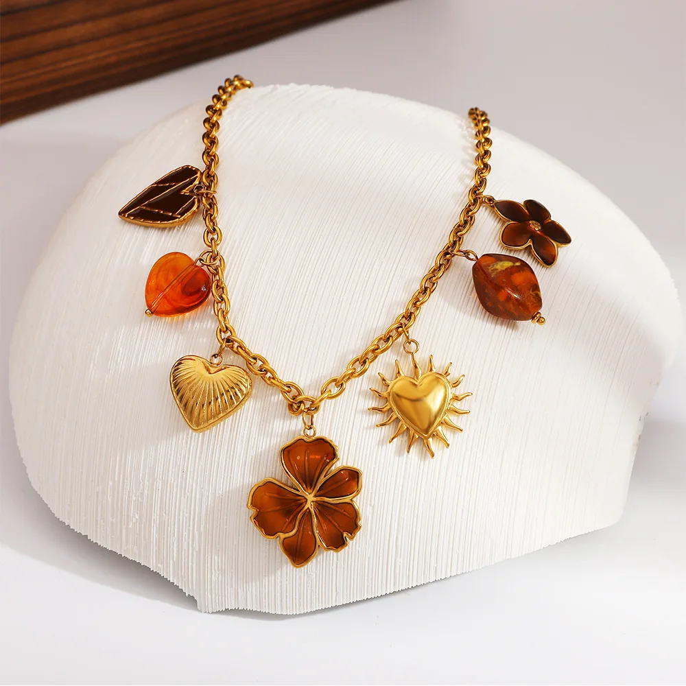 Stainless steel DIY autumn and winter atmosphere, drip oil heart-shaped flower, Maillard style vintage temperament sweater chain