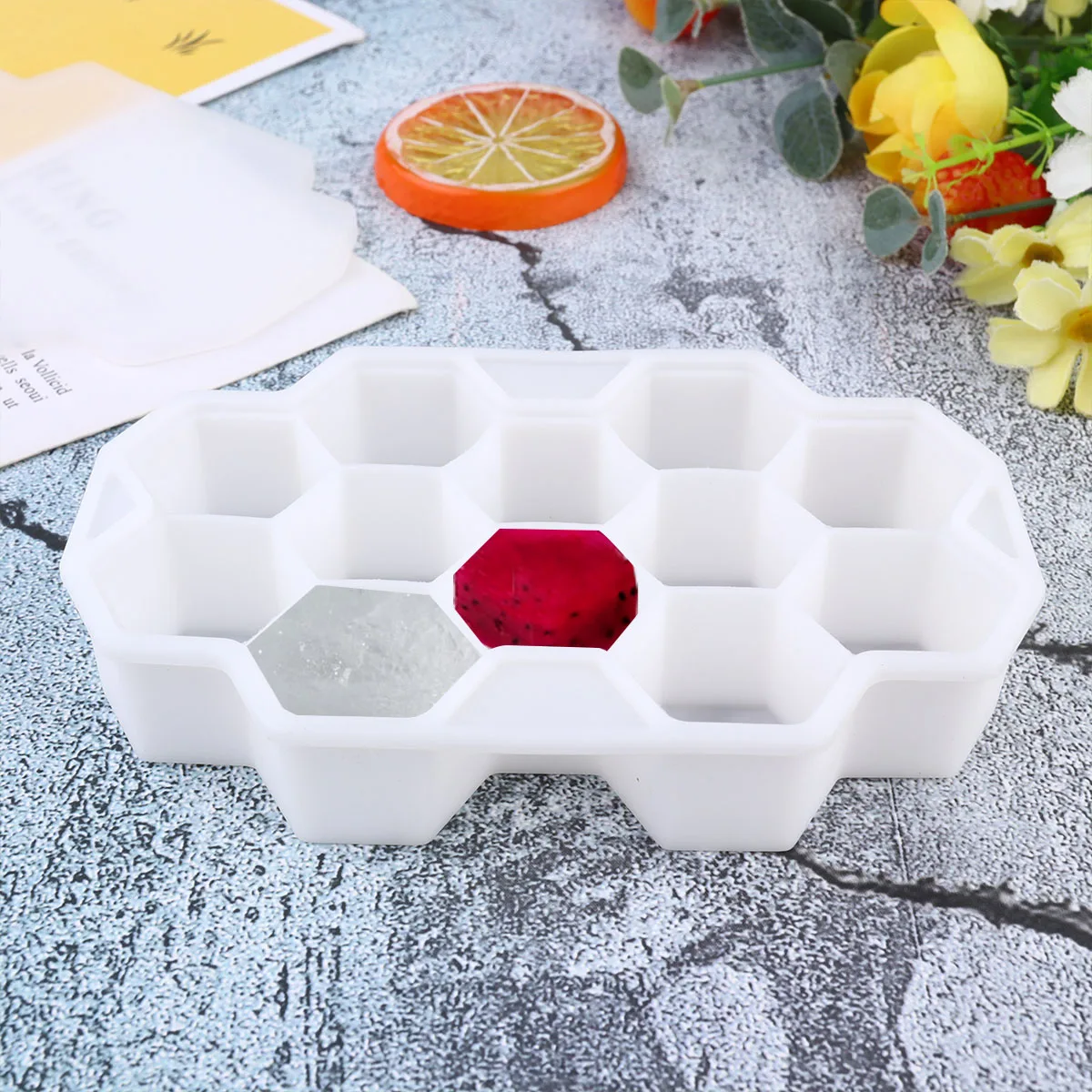 

2Pcs Honeycomb Ice Mold Tray Yellow Silicone Cube Kitchen Bar Supplies for Ice Pudding Jelly Easy Storage Summer