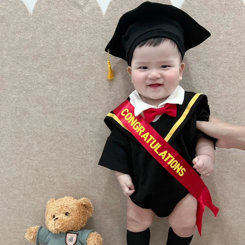 Toddler Girls Boys Graduation Photo Dress Gown Bachelor Dress with Hat for Halloween Cosplay Party Photoshooting Costumes view 2