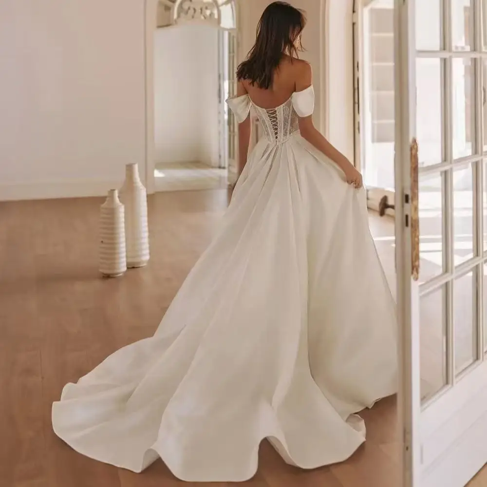 تخصيص الحبيب مع الدانتيل مشد تصميم كاب كم فستان الزفاف ألف خط الجانب جيب عارية الذراعين الدانتيل يصل فساتين السهرة