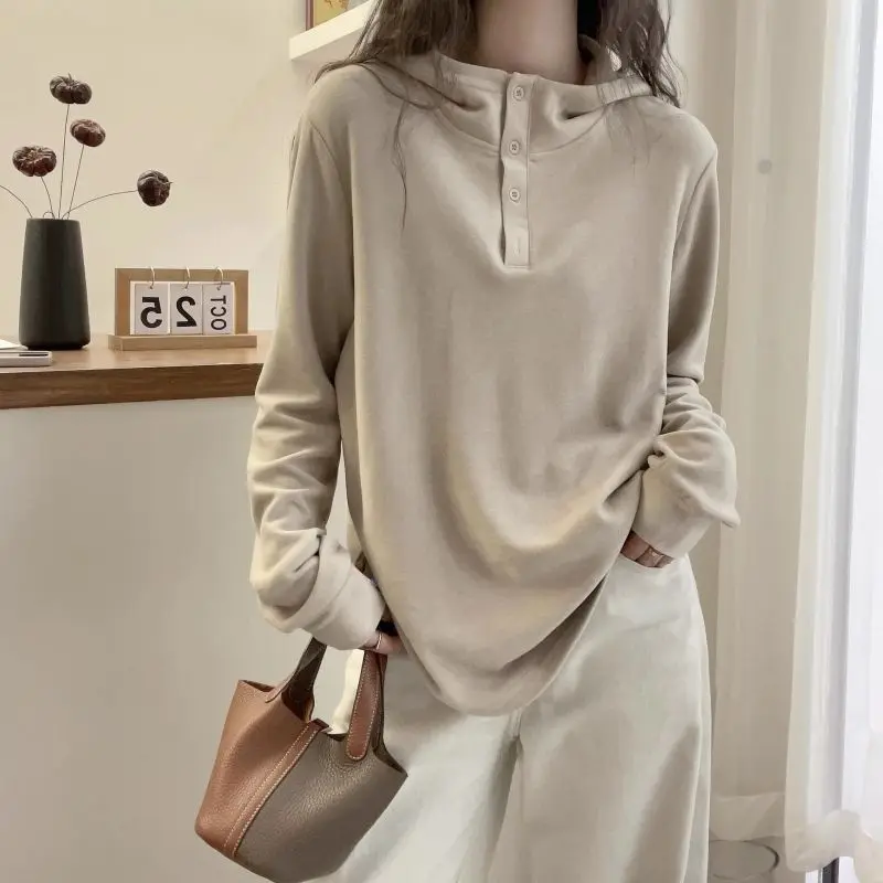 

Двусторонний немецкий топ для женщин осенью и зимой. 2025 г. Новая свободная тонкая и модная теплая толстовка с длинными рукавами.