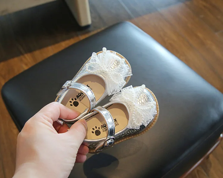 Baby Prinzessinnen-Schuhe Süße Spitze Perlenbesatz Kleinkind-Lauflernschuhe Runde Zehen 2026 Frühling Herbst Kinder-Lederschuhe Weiche Sohle – Detail 9