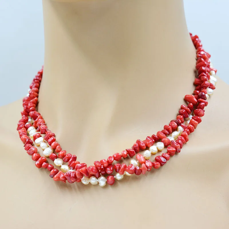 Very exquisite, natural irregular coral/Baroque pearl necklace. Fashion European Women's Jewelry 18”