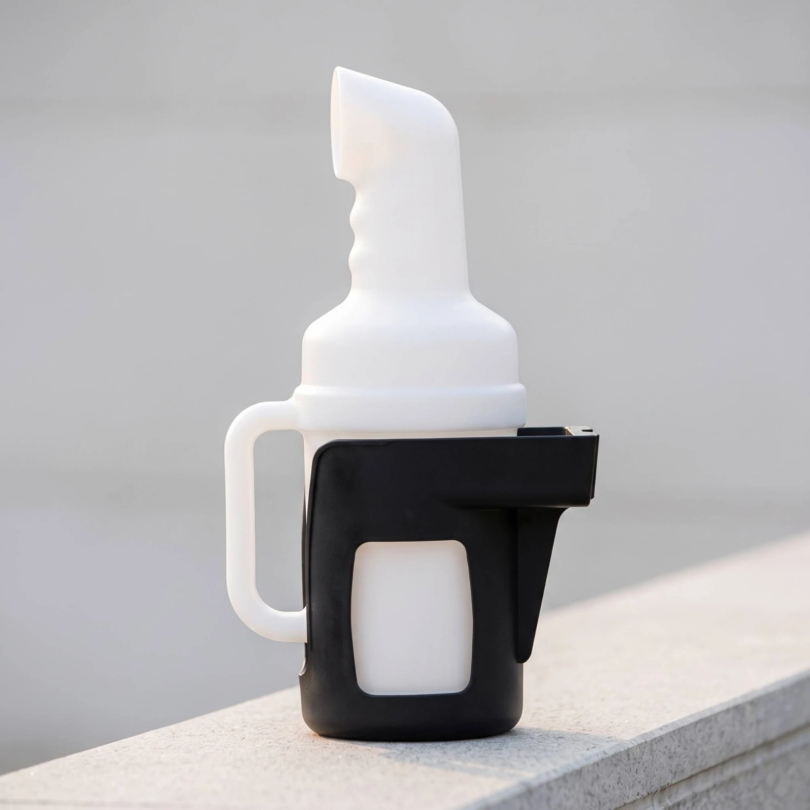 Golf Cart Sand Bottle with Bracket Wide Mouth Divot Bottle Cart-mounted Accessory for Golf Course Repair