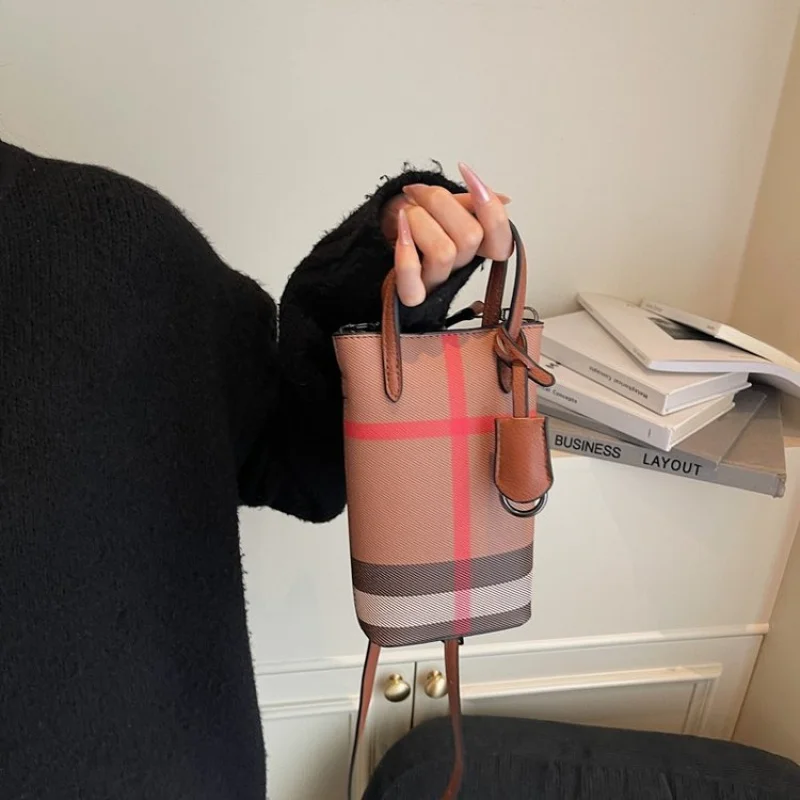 

Известный дизайнер Элегантная сумка через плечо Кожаная женская сумка Элитный бренд Классическая Париж Винтажная повседневная сумка ​