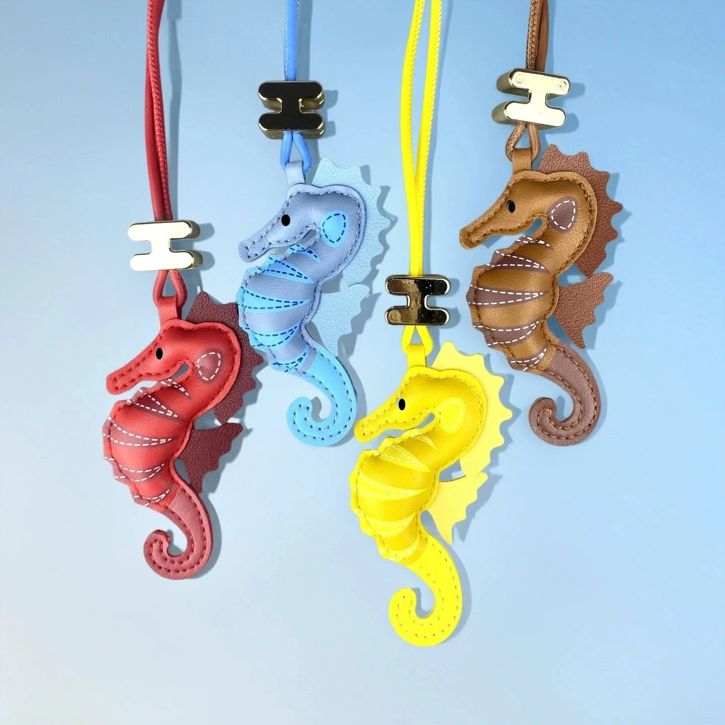 4 Colors Cute Seahorse With Letter H Bag Charm-Special Sea Animal Charm For Bag-Trendy Accessory For Handbag/Car Decoration-Gift