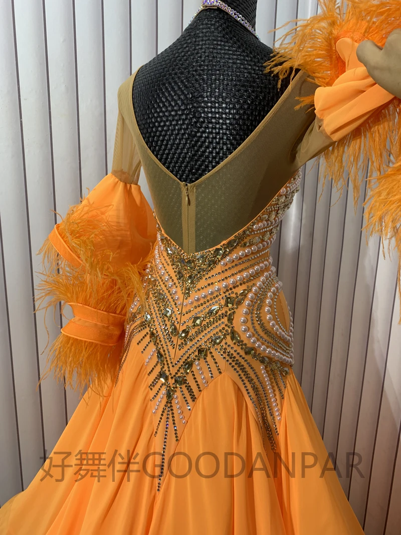 Nieuwe ballroomdansjurk Standaard dansjurk ballroomjurk voor wedstrijden moderne danskostuum oranje flare mouw