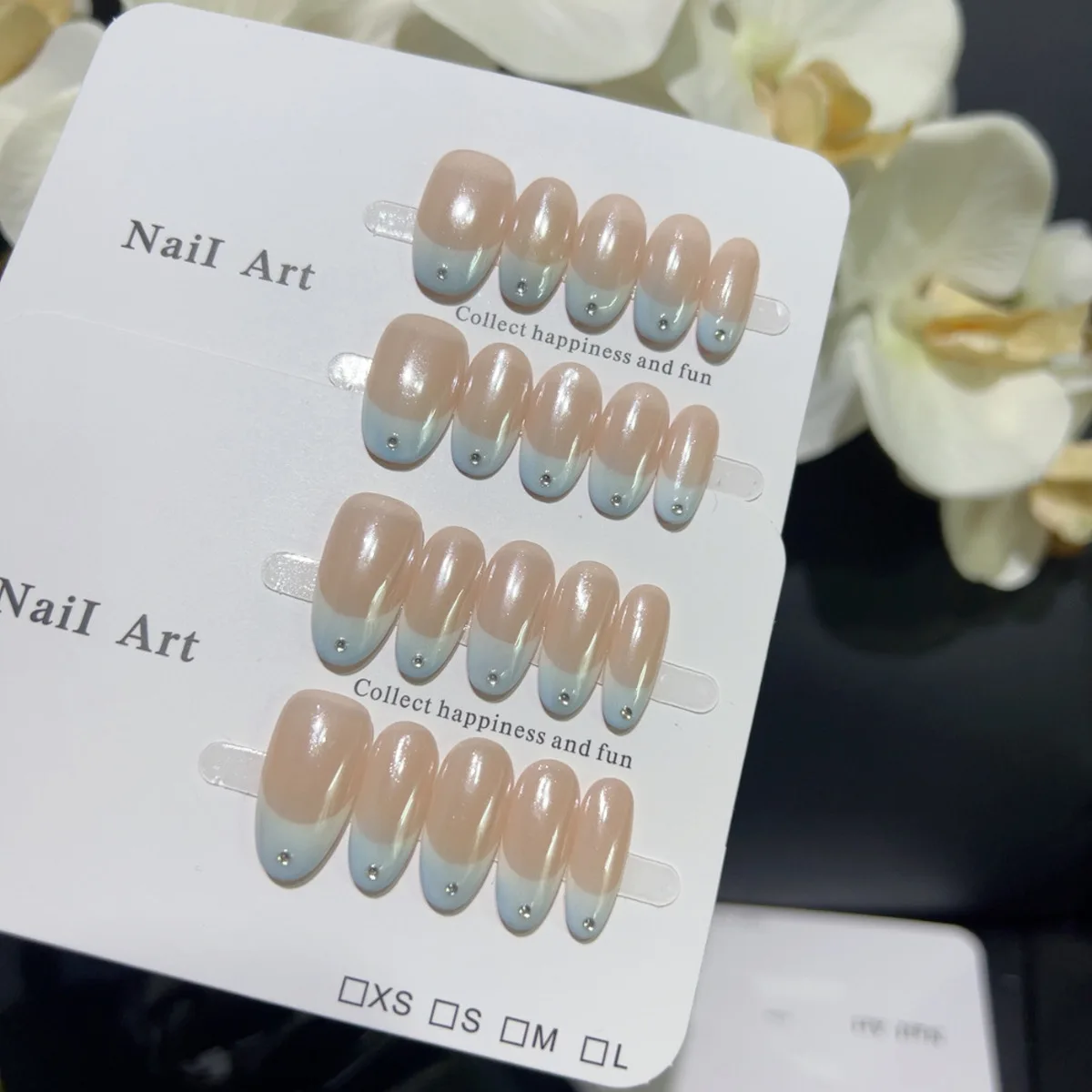 10 Stück handgemachte ovale Press-on-Nagel Französisch Blau Weiß Farbverlaufskante Strass Design Falscher Nagel Tragbarer süßer gefälschter Nagel für Mädchen