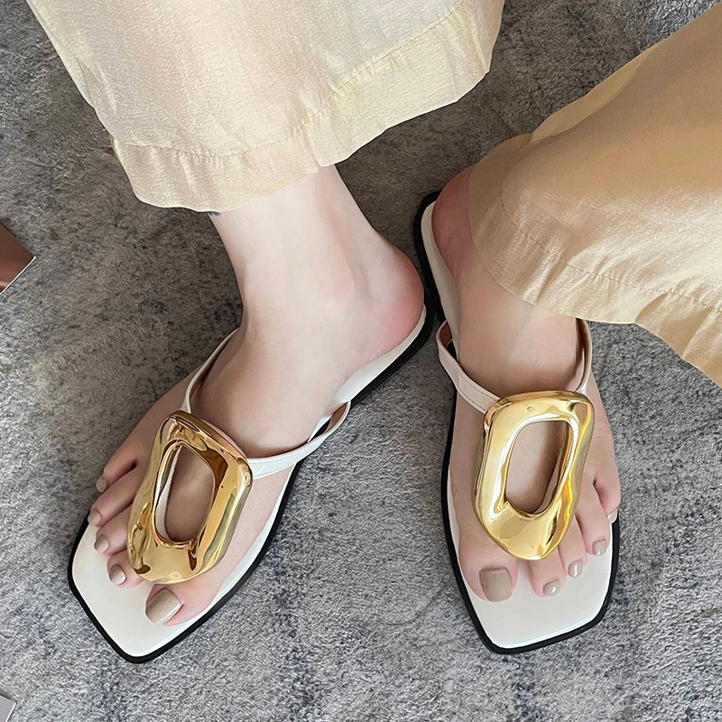 New In 2024 Luxury Women Slippers Summer Beach Fashion Metal Flip Flops Female Slides Slippers Ladies Flats Sandals Shoes