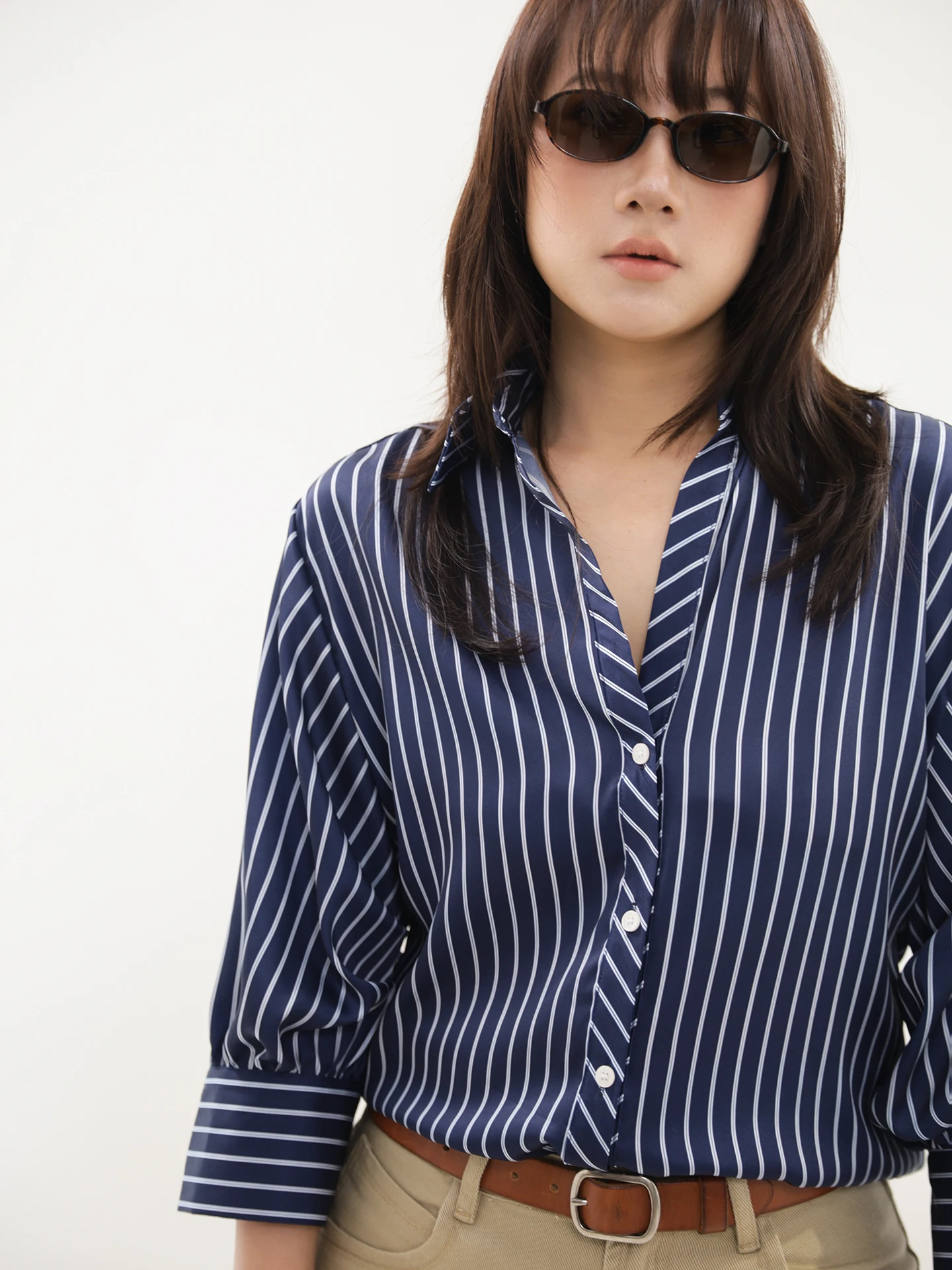 

Casual Loose Fit Shirt Women's Blue Striped Seven Quarter Sleeve Button up Waist Cinched Polyester Fiber Spring 2026