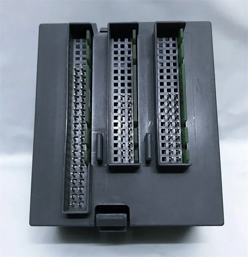 Novo módulo PLC original em estoque DC523 1SAP 240500 R0001 Garantia de um ano