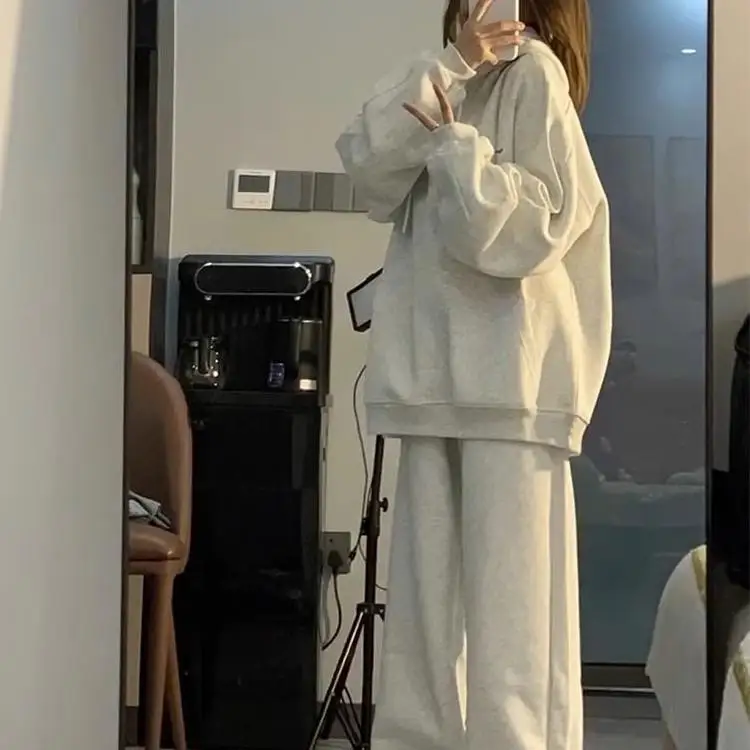 

Комплект женской повседневной спортивной одежды больших размеров в американском стиле: свободный свитшот и широкие брюки, комплект из двух предметов, INS, большие размеры для женщин