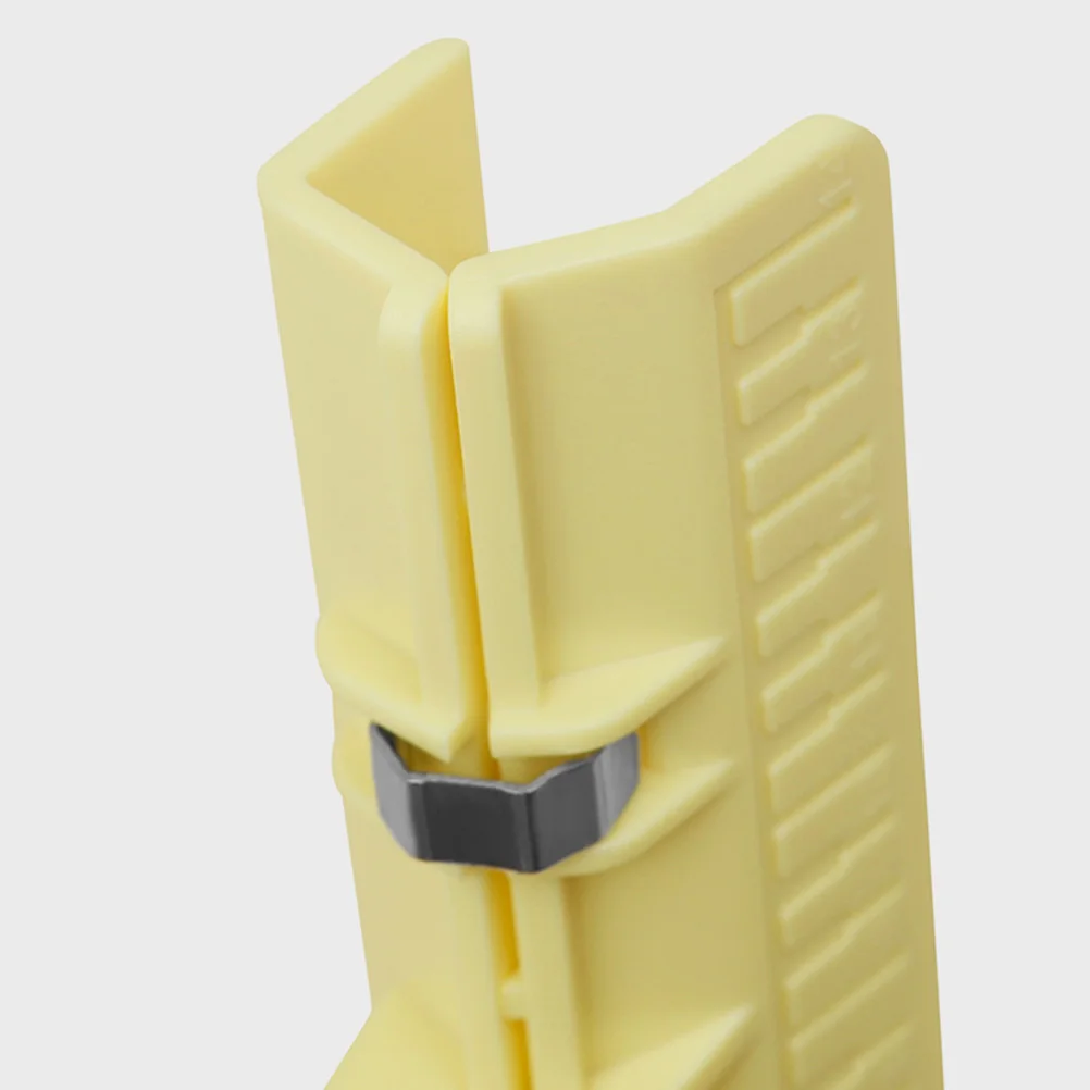 

2Pcs Sheet Music Clip Heavy Duty Foldable Music Score Clip Portable Compact Design for Piano Guitar Violin Sheet Holder Notation