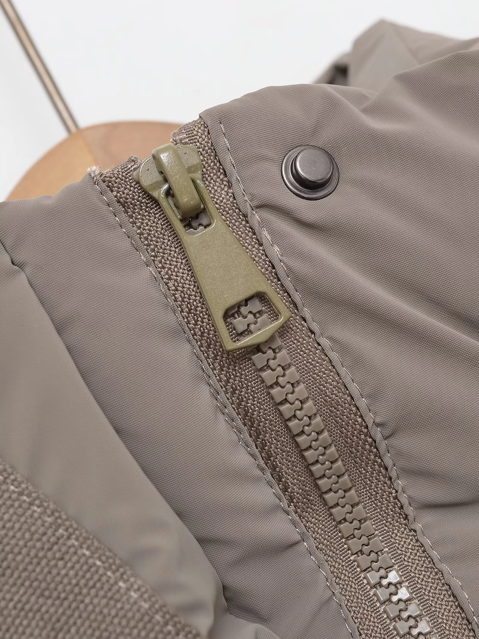 DEEABAE 2025冬新作 レディース 長袖 ショート丈 ウィンド フード付き 厚手ジャケット コート 綿服 綿服