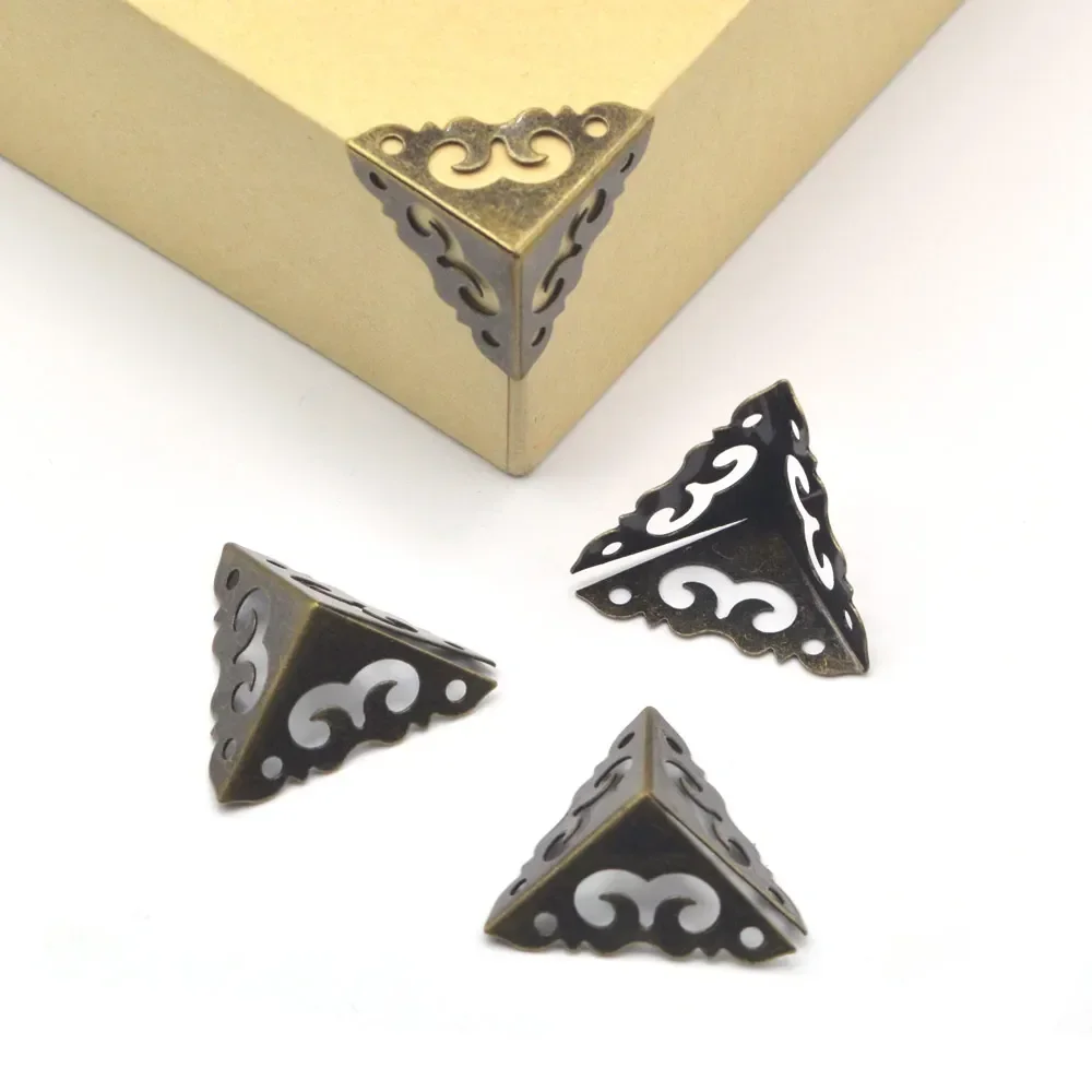 

20 шт. антикварная шкатулка для драгоценностей, угловой деревянный корпус, угловой протектор, бронзовый тон, цветочный узор, резной металлический домашний декор, поделки