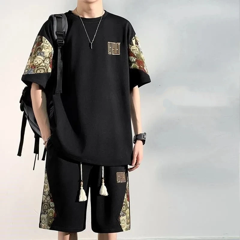 

Fashionable young trendy men's casual sportswear set - summer loose short-sleeved embroidered T-shirt and shorts set