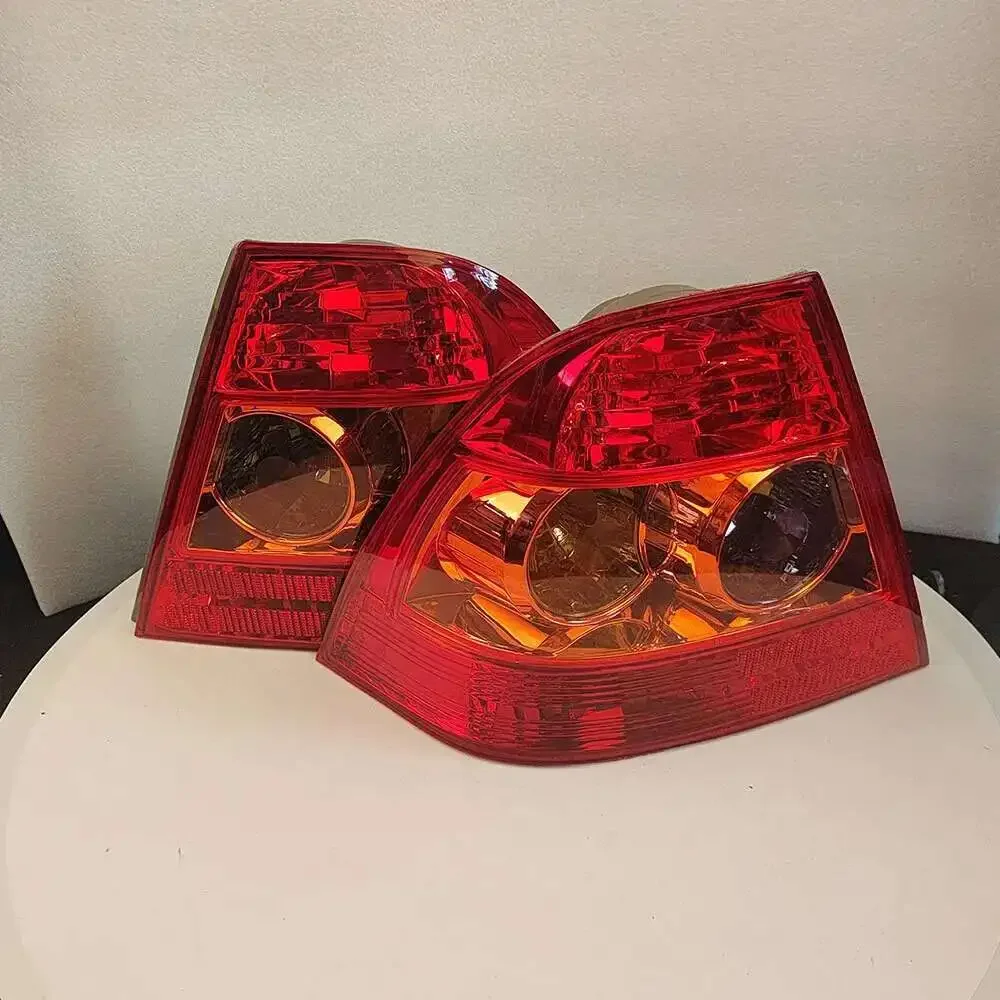 

Automobile Taillights Rear Light For Toyota Corolla Sedan AE120 2004-2006 Brake Lights Turn Signals 8155102260 8156102260
