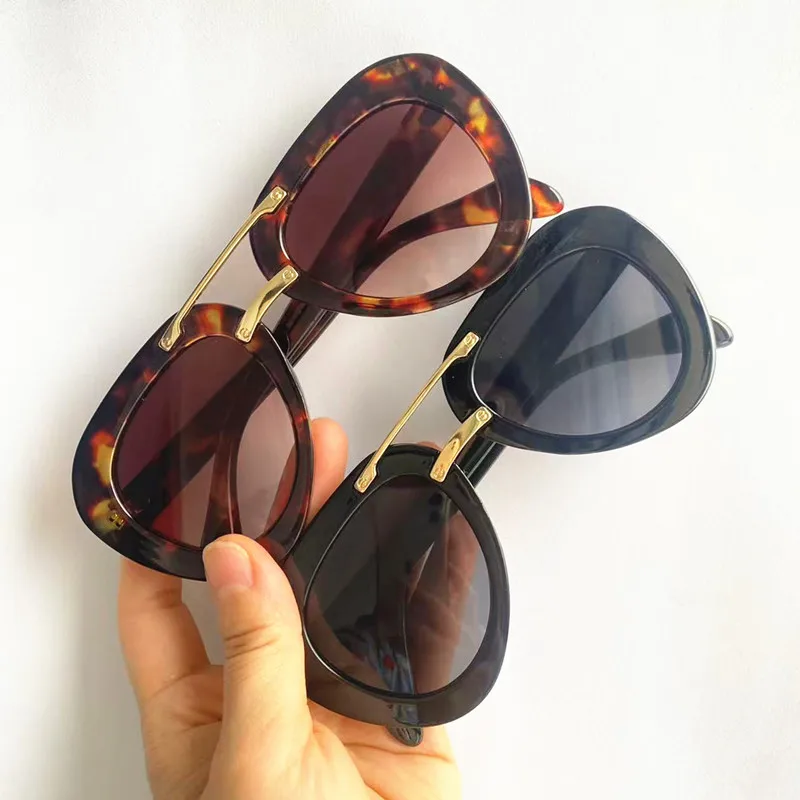 

HOT Sunglasses Unisex Personality Frog Mirror Double Beam Sun Glasses Anti-UV Spectacles Eyeglasses Pilot Classic Ornamental