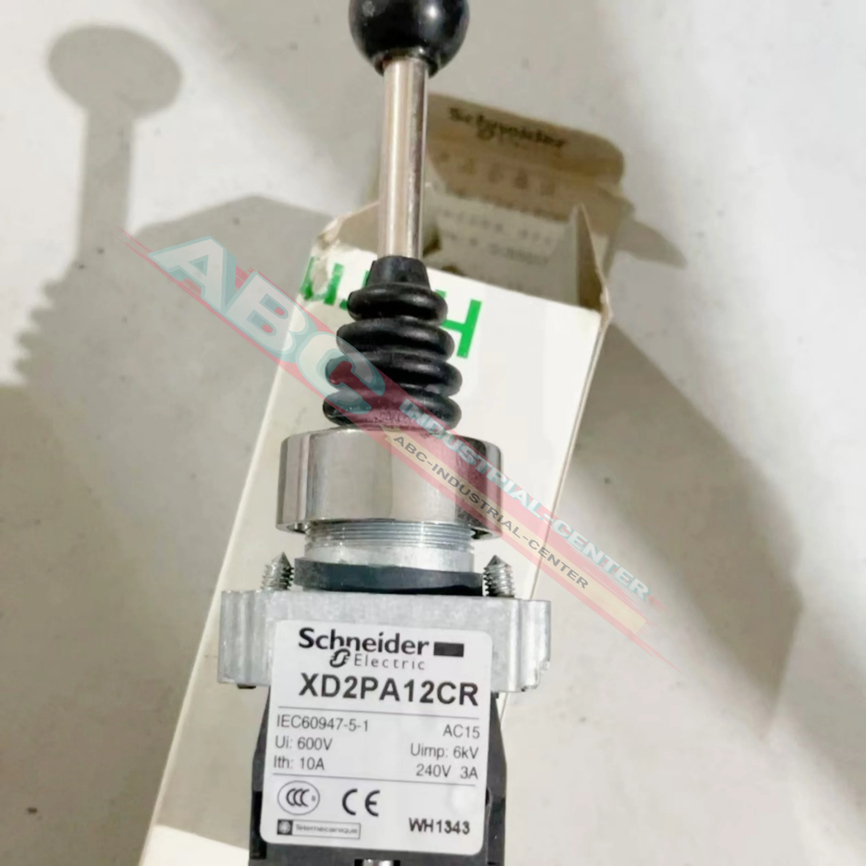 

Safety Switch XCS-PA792 XD2PA12CR New original