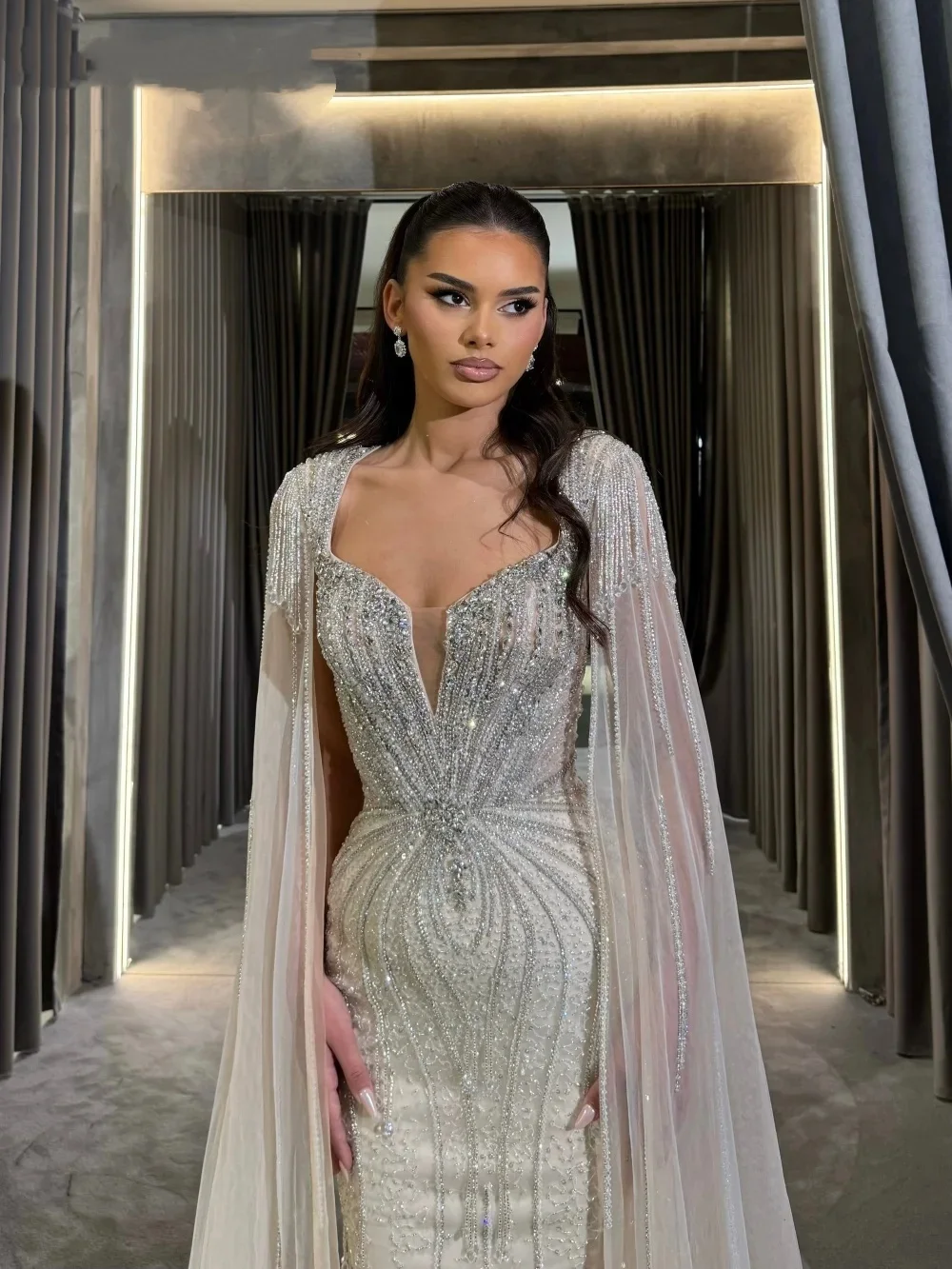 Luxurious Mermaid Wedding Dress Square Neck Crystal Sequins Bride Gowns Beaded Detachable  Sweep Train Bridal Dresses Customized