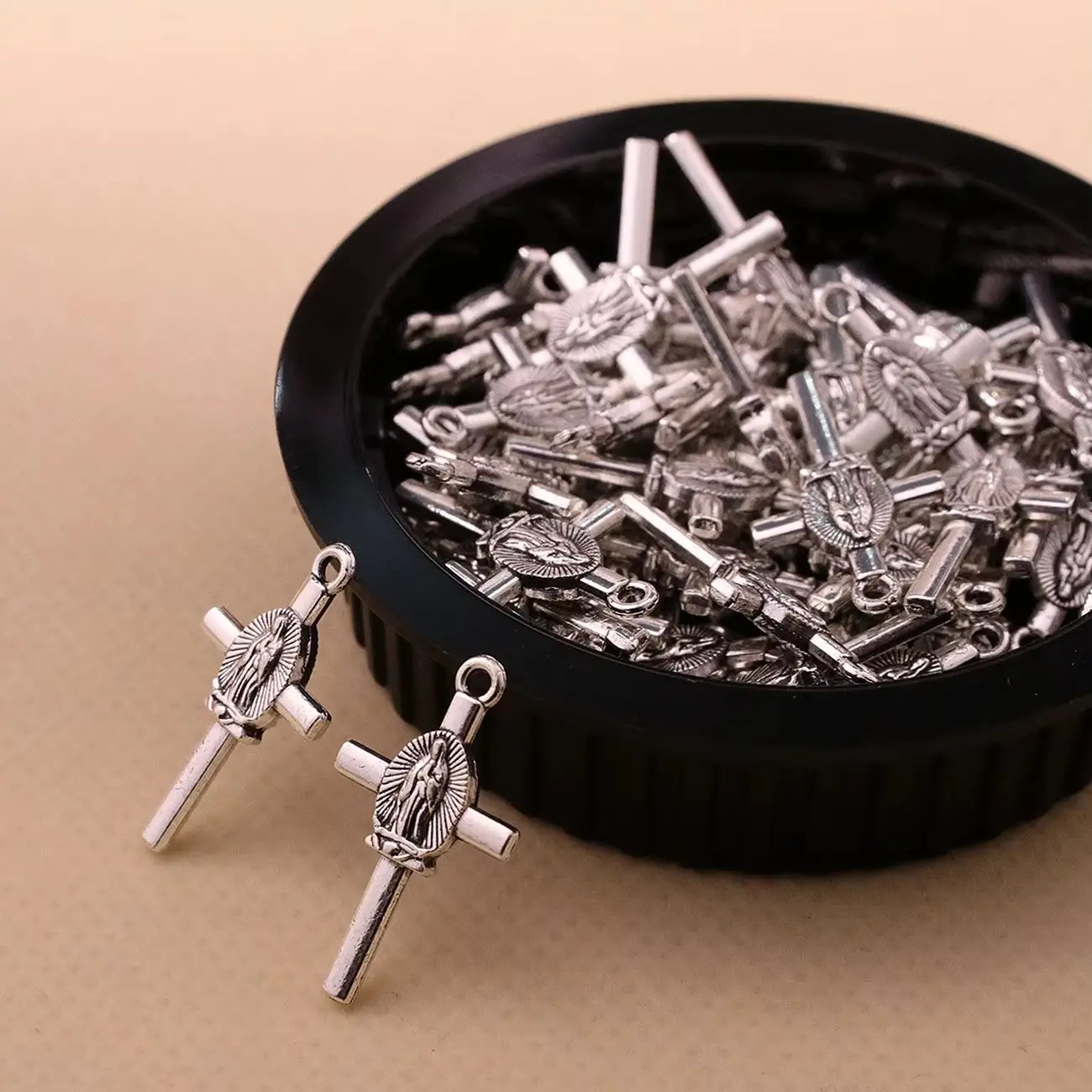 20Pcs/50Pcs Catholic Our Lady Of Guadeloupe Pendants Virgin Mary Crucifix Cross Charms for Jewelry DIY Accessories