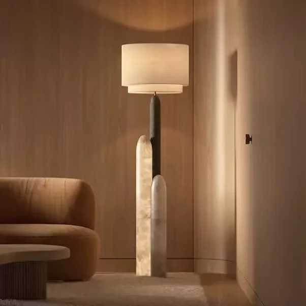 Гостиная, спальня, отель, большой мраморный торшер, торшер