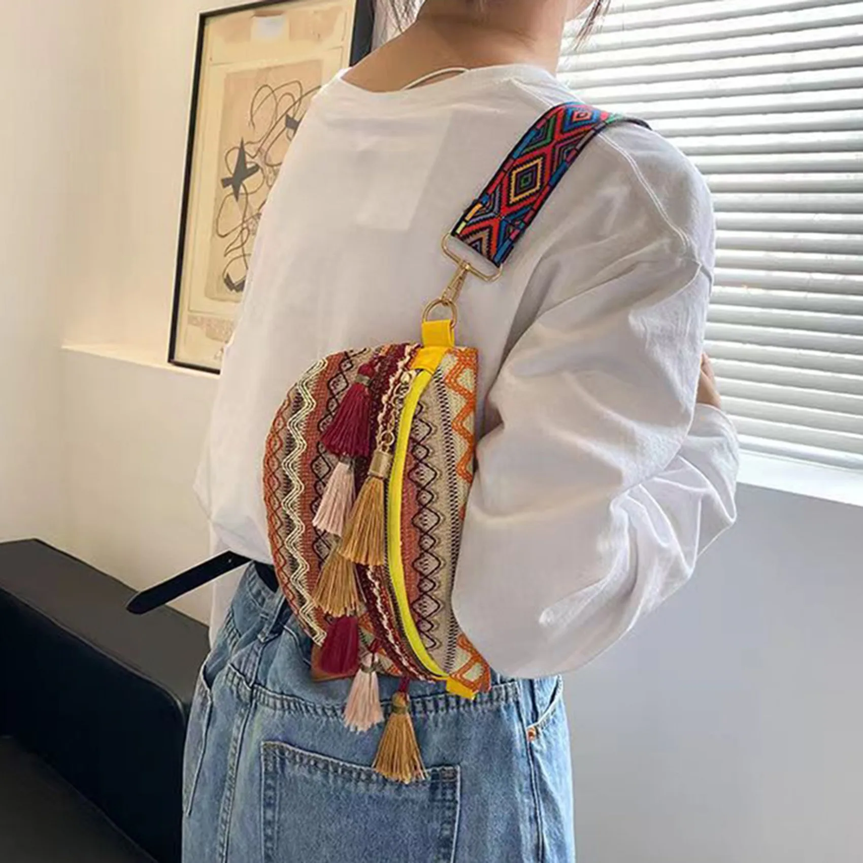 

Женская сумка через плечо в этническом стиле с кисточками, диагональная сумка на плечо, женская сумка на одно плечо, разноцветные нагрудные сумки