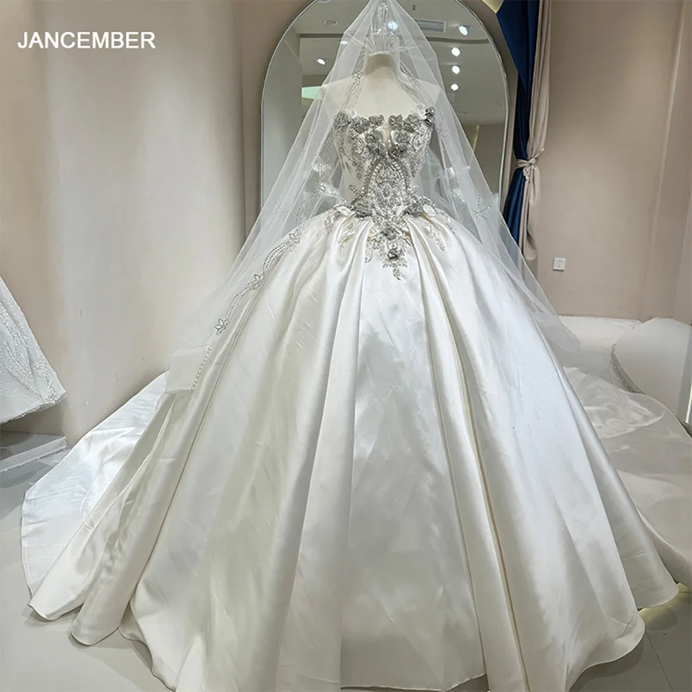 فستان زفاف فاخر من الساتان مع دانتيل مزين بحفلة الأميرة بدون أكمام بدون حمالات فستان عروس مخصص فيستدو دي نوفيا #1