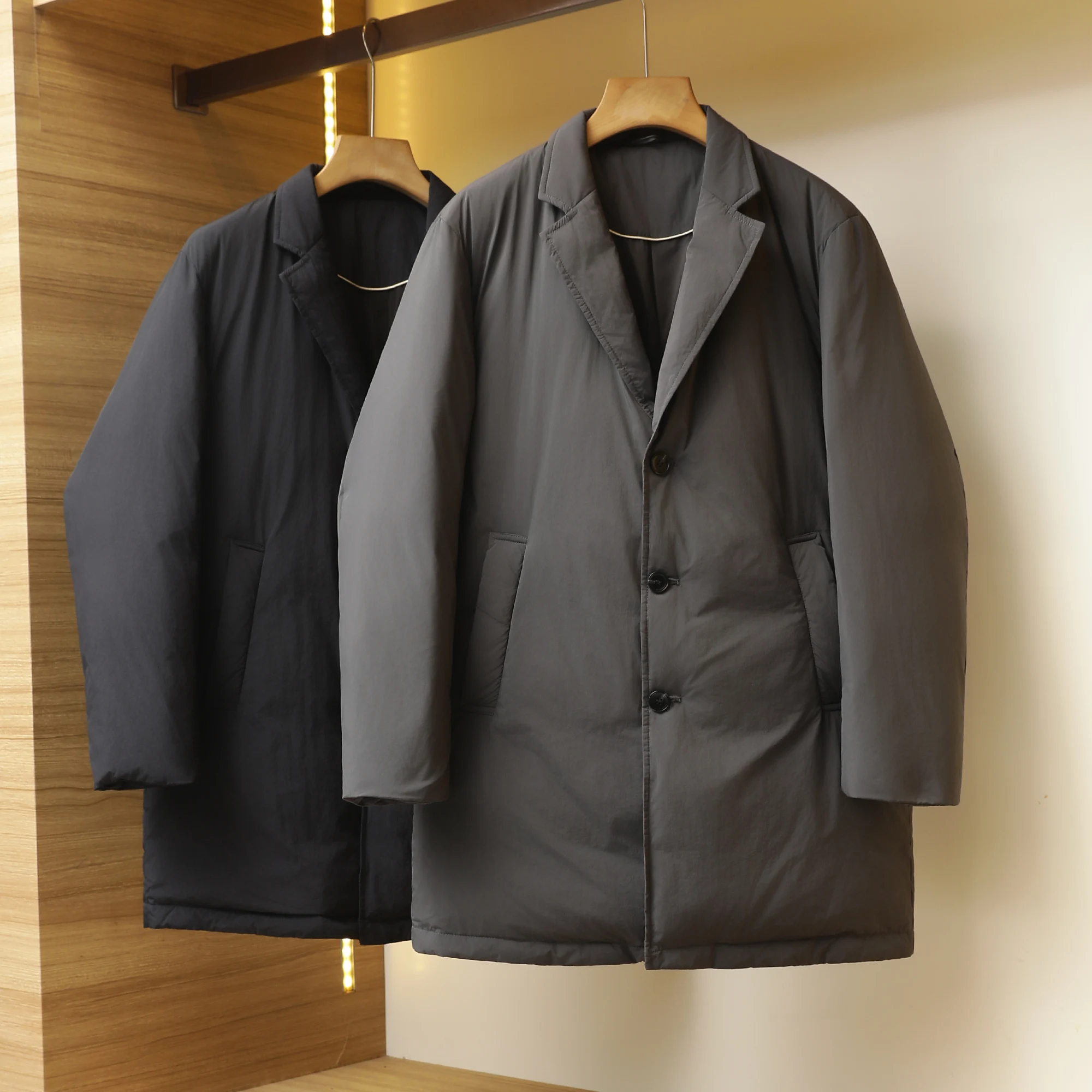 

Trade King Men's Mid-Length Duck down Jacket 90% Filling Warmth Resistant to Cold And Water Proof Casual Style Regular Fit