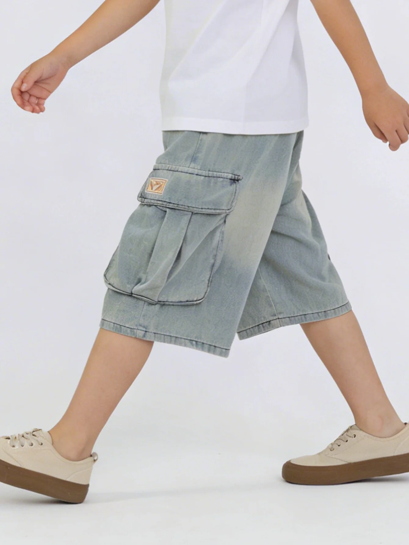 Boys Light Wash Denim Cargo Shorts Kids Multi Pocket Loose Fit Shorts Children Casual Summer Streetwear 2026 New